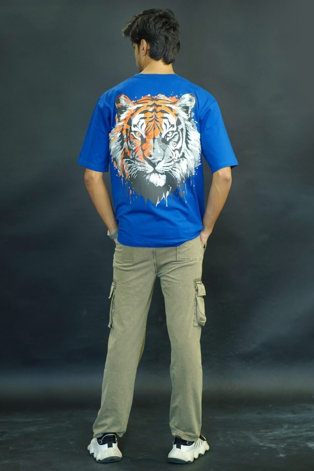 Round Neck - Image 3
